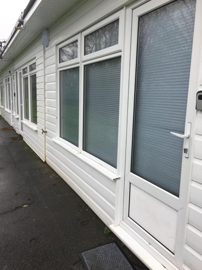 Adventure Cabin Dartmouth Exterior photo